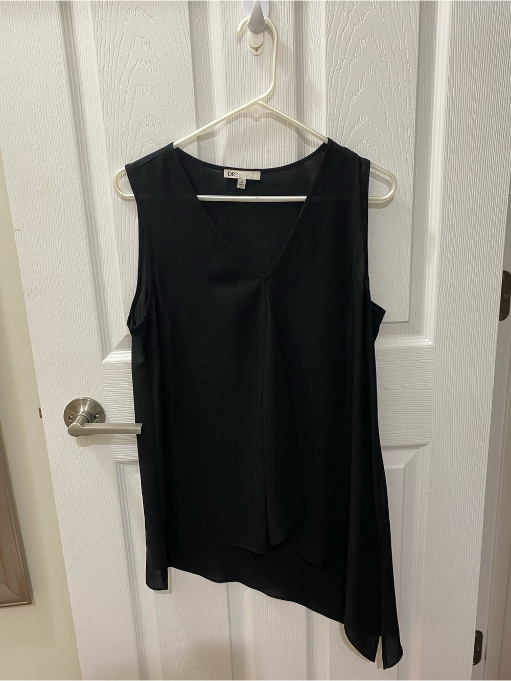Black Sleeveless V-Neck Asymmetric Tunic blouse